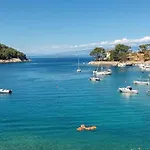 مكان تخييم Sea View Champagne By Vellaris, Luxury Mobile *