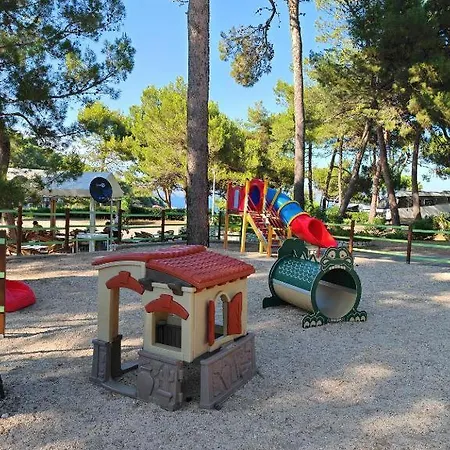 Sea View Champagne By Vellaris, Luxury Mobile Campingplatz