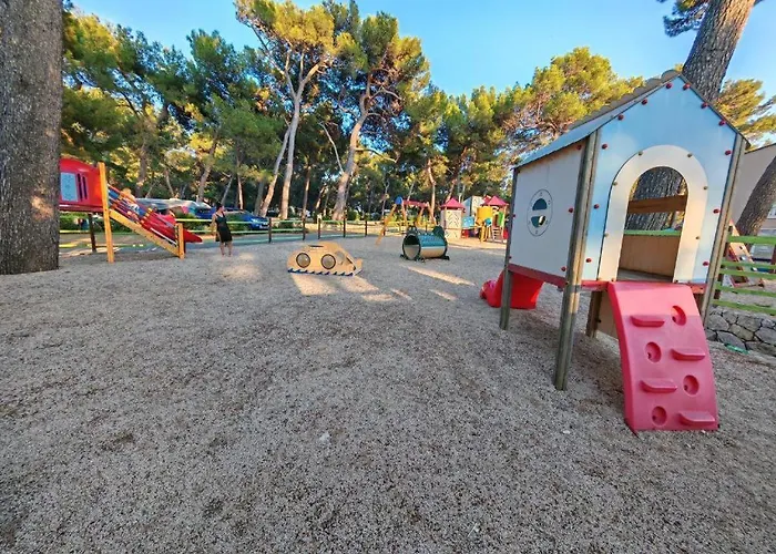 Sea View Champagne By Vellaris, Luxury Mobile Camping Mali Lošinj
