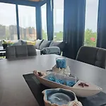 キャンプ場 Sea View Champagne By Vellaris, Luxury Mobile マリ・ロシニュ