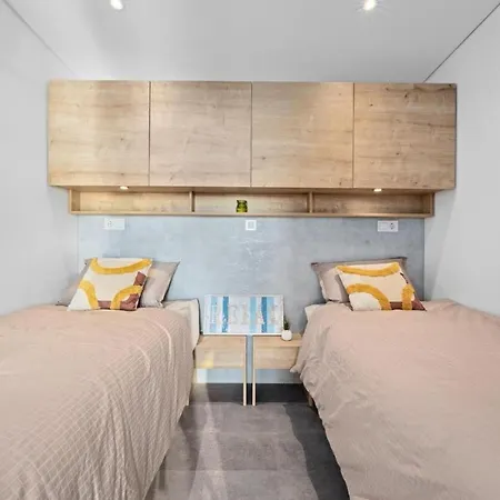 Sea View Champagne By Vellaris, Luxury Mobile مكان تخييم *