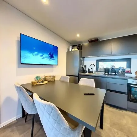مكان تخييم Sea View Champagne By Vellaris, Luxury Mobile *