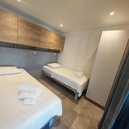Kemp Sea View Champagne By Vellaris, Luxury Mobile Mali Lošinj