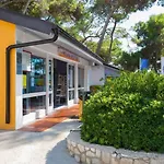 Sea View Champagne By Vellaris, Luxury Mobile מאלי לוסיניי