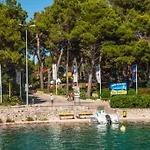 Sea View Champagne By Vellaris, Luxury Mobile מאלי לוסיניי