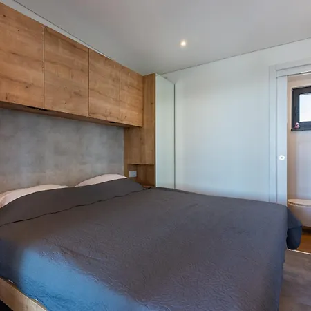 Sea View Champagne By Vellaris, Luxury Mobile *